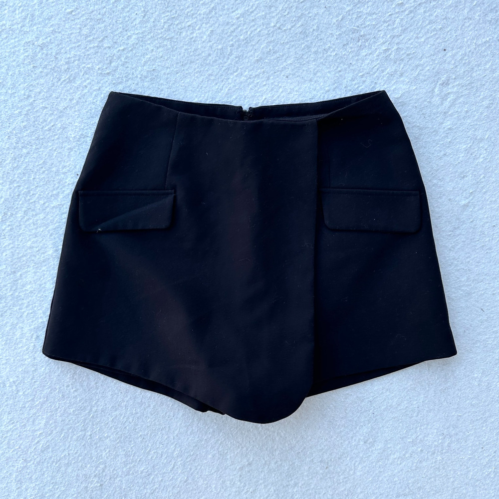 D.Ark Asymmetrical Mini Skort Women's Size Small Black Wrap-Front Pockets